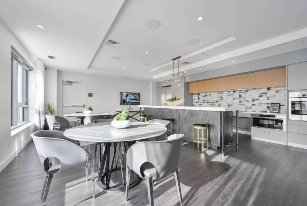 Upscale 1br Mit Harvard Wifi Gym W D Parking Apartment Cambridge