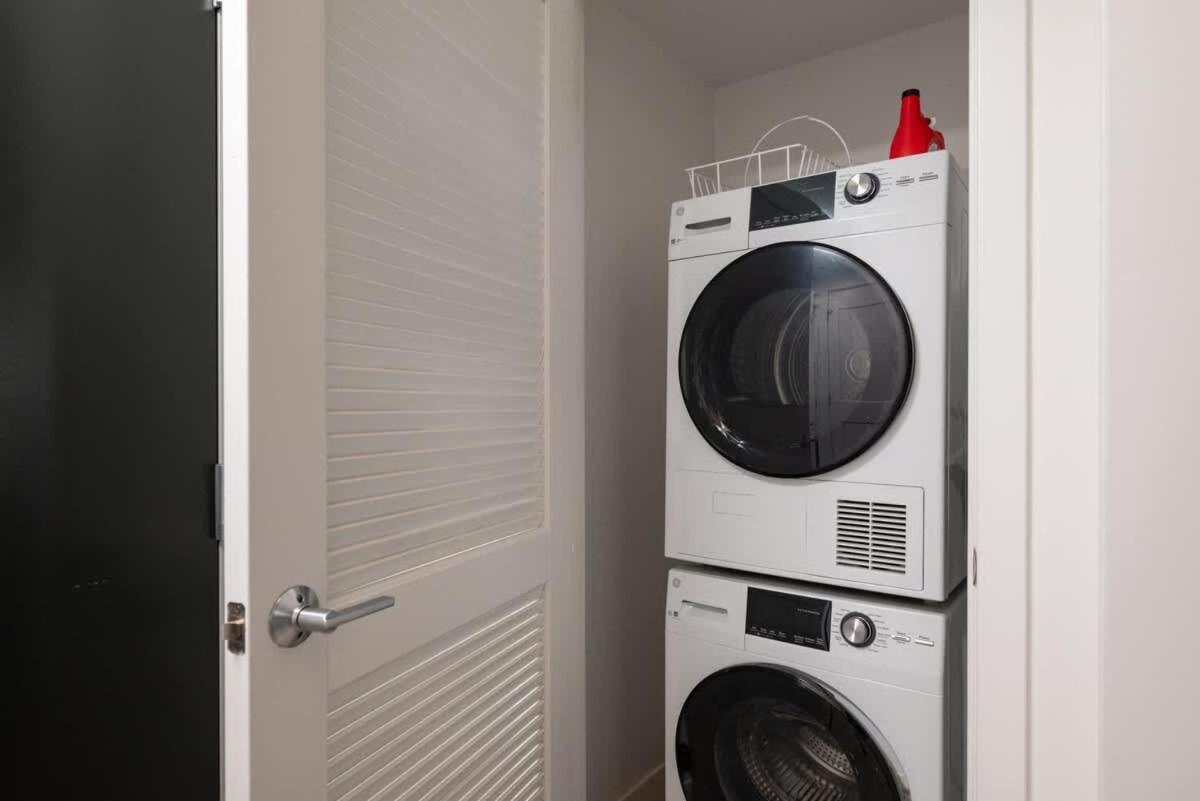 Upscale 1br Mit Harvard Wifi Gym W D Parking Cambridge