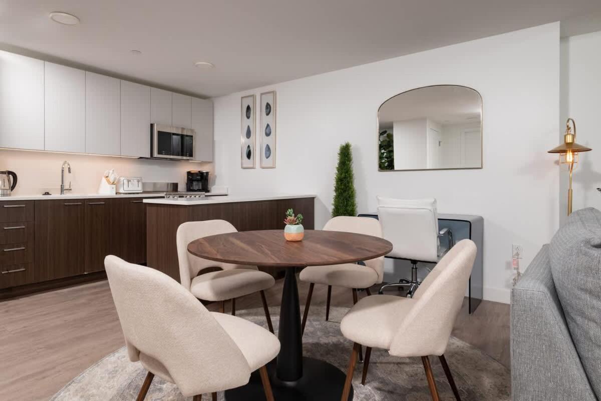 Apartment Upscale 1br Mit Harvard Wifi Gym W D Parking Cambridge